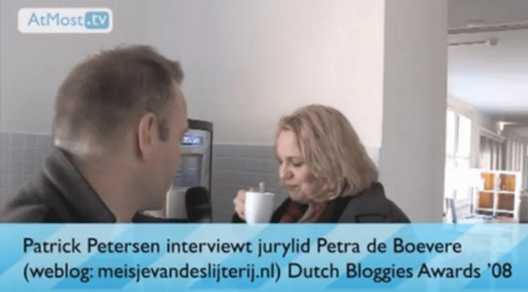 AtMost mediapartner jury Dutch Bloggies: 'Interview met het Meisje van de slijterij'